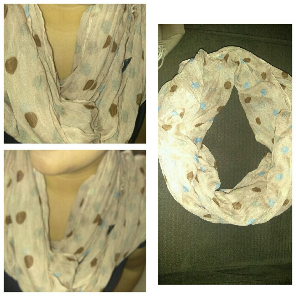 Cute polka dot wrap